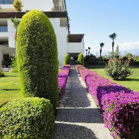 Luxury Modern Private In Side