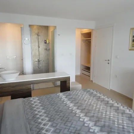 Villa Luxury Modern Private In Side